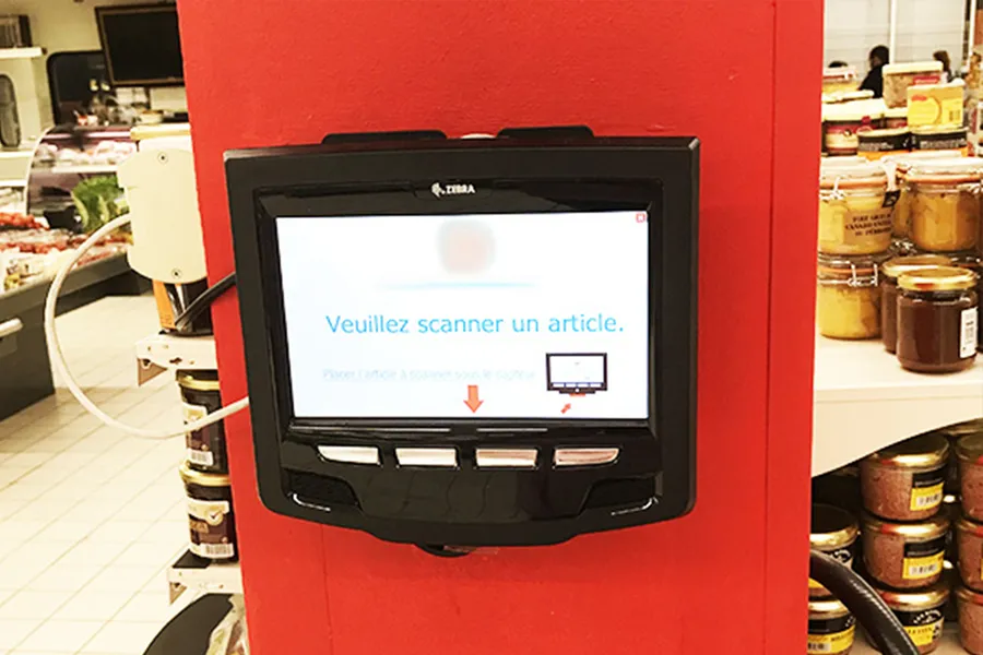 Borne de scan libre-service en magasin