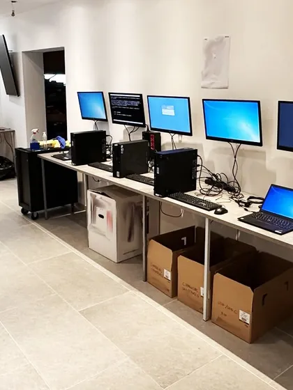 Masterisation en série dans le laboratoire iTEC